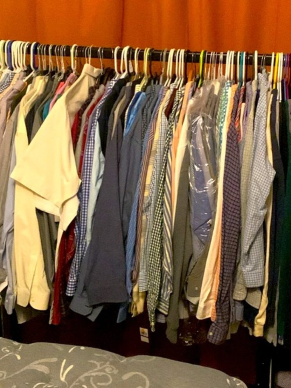 BUNDLE OF 10 MEN BUTTON DOWN SHIRTS SIZE SMALL TO XL RESELLERS BOX - Picture 2 of 4
